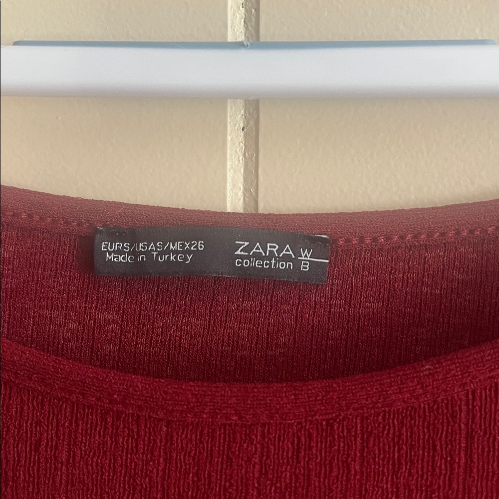 Zara Burgundy Ruffle Crop Top - Picture 3 of 4